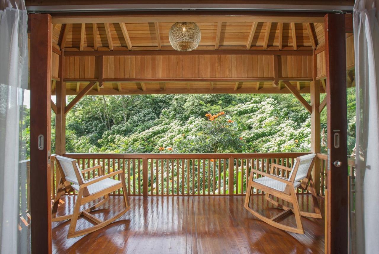 Giriwood Hotel & Villa 문덕 외부 사진