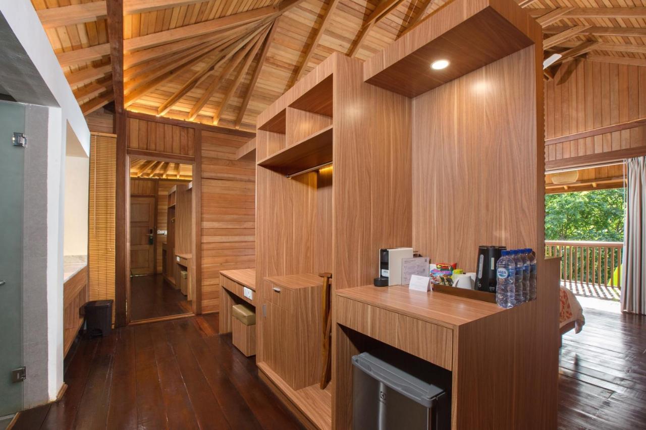 Giriwood Hotel & Villa 문덕 객실 사진