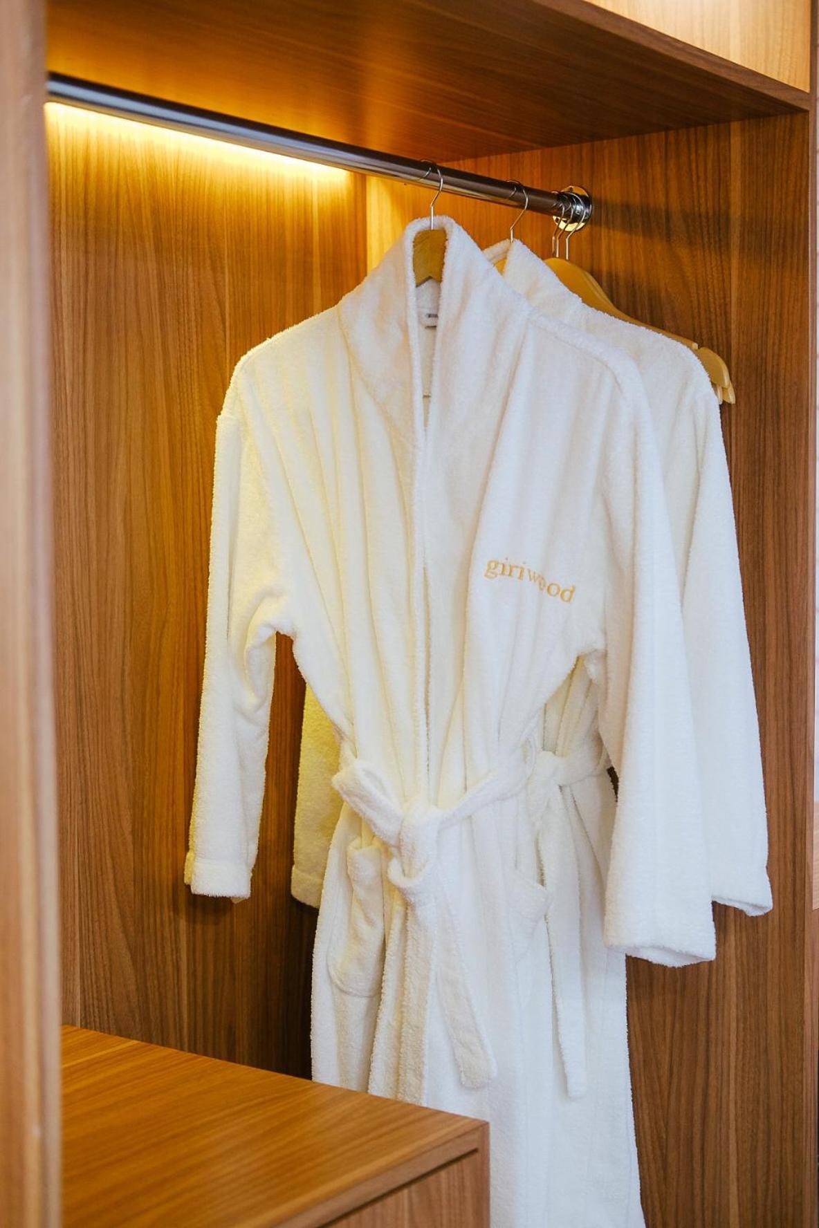 Giriwood Hotel & Villa 문덕 외부 사진