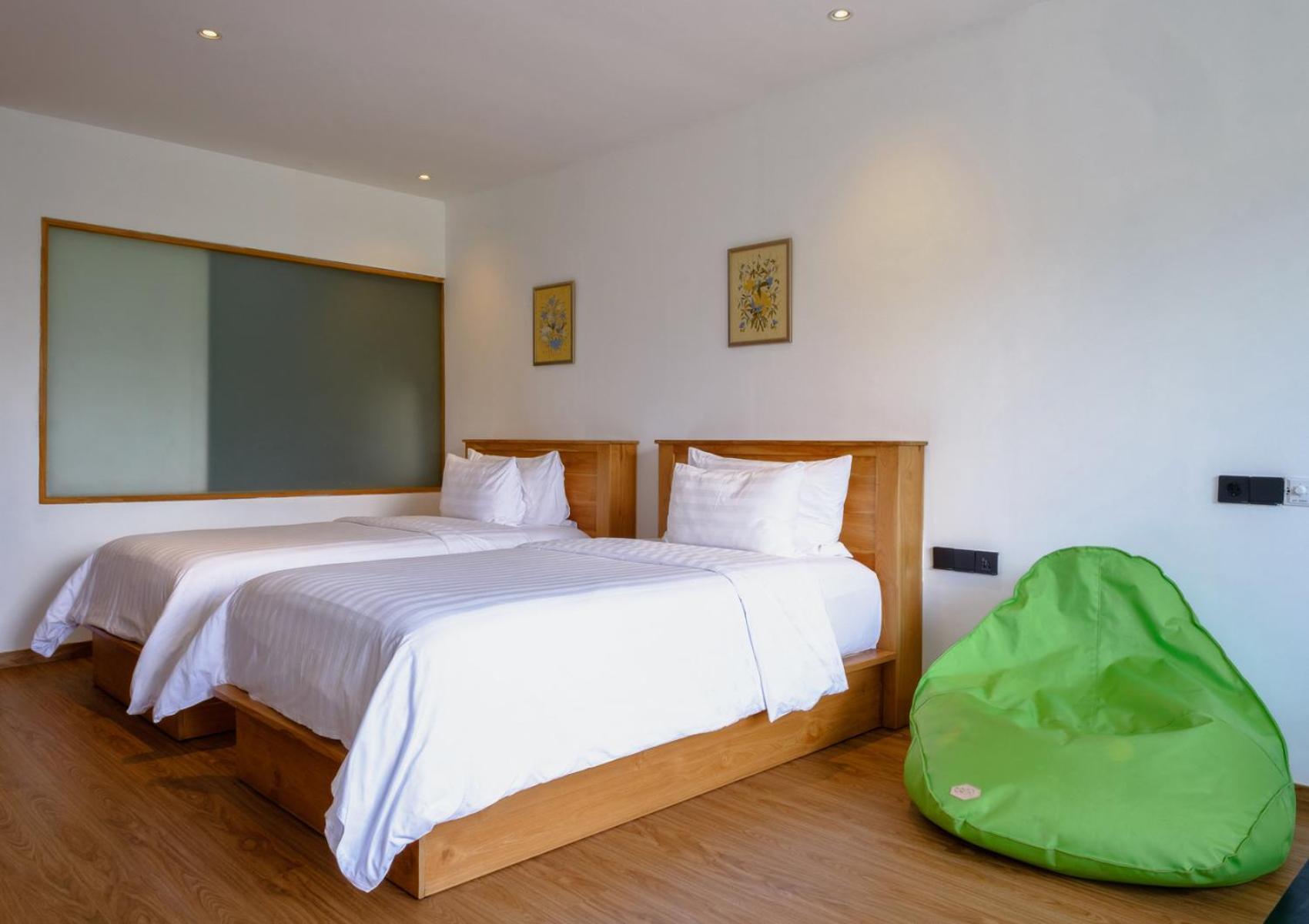 Giriwood Hotel & Villa 문덕 객실 사진